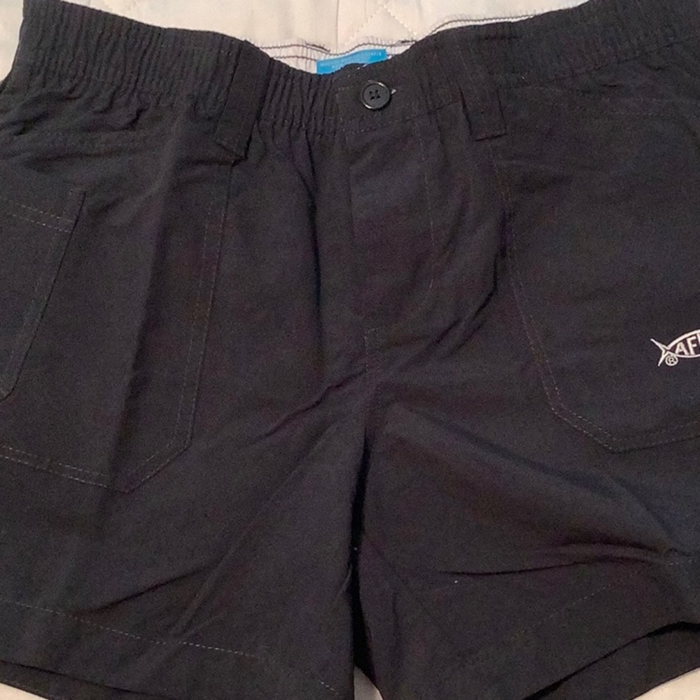 AFICO Womens shorts. NWT, excellent condition. Size 4, black, 5 inch seam.